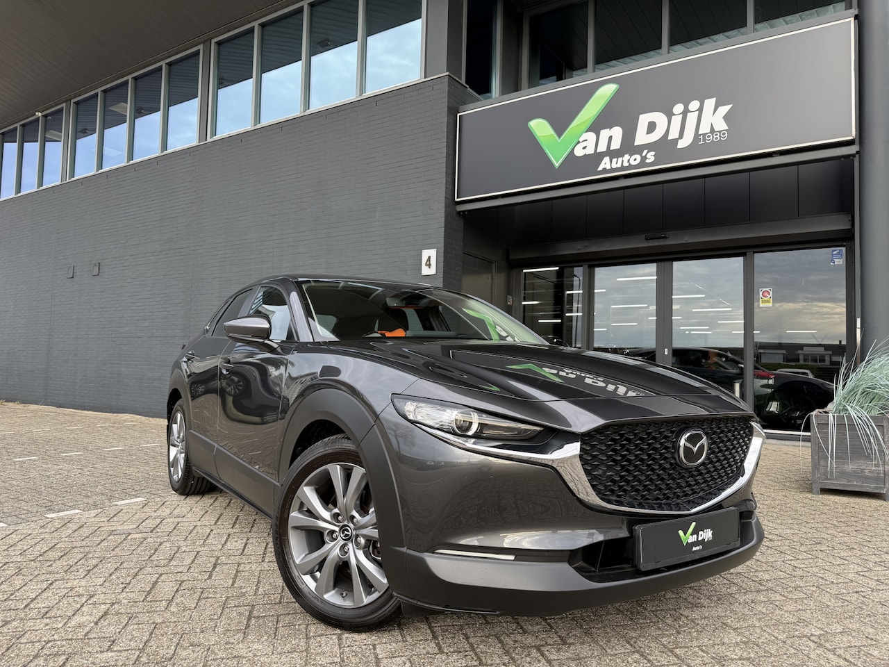 Mazda CX-30 - 2.0 e-SkyActiv-G M Hybrid Navi Camera Trekhaak - AutoWereld.nl