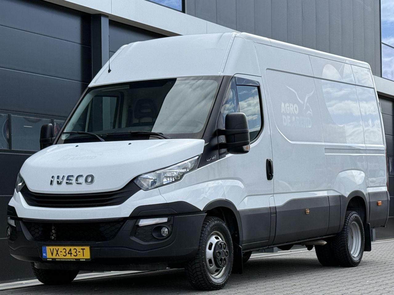 Iveco Daily - 3.0 180 PK L3-H3 * Dubbellucht * - AutoWereld.nl