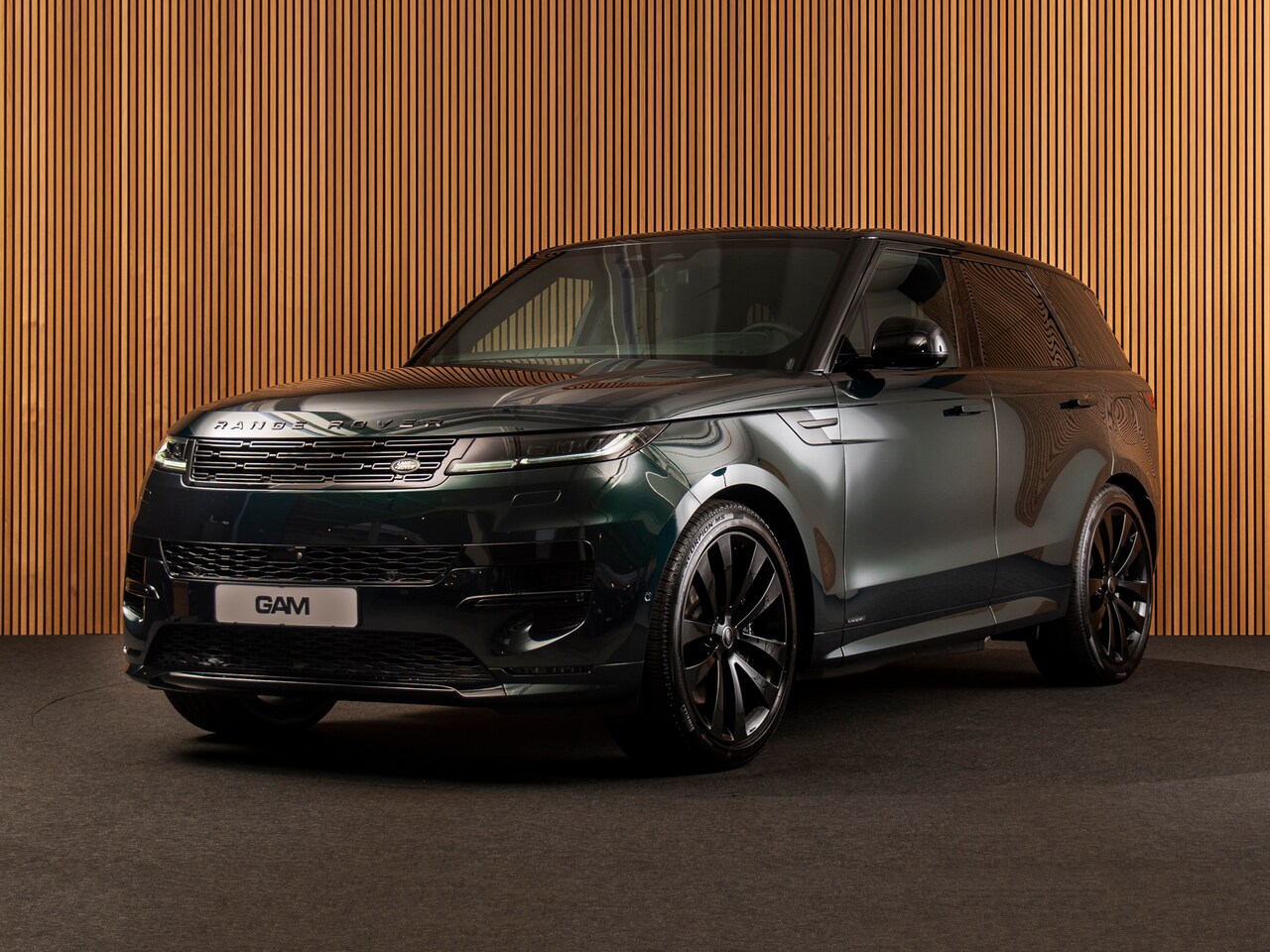 Land Rover Range Rover Sport - 3.0 P550e Autobiography PHEV BRITISH RACING GREEN - AutoWereld.nl