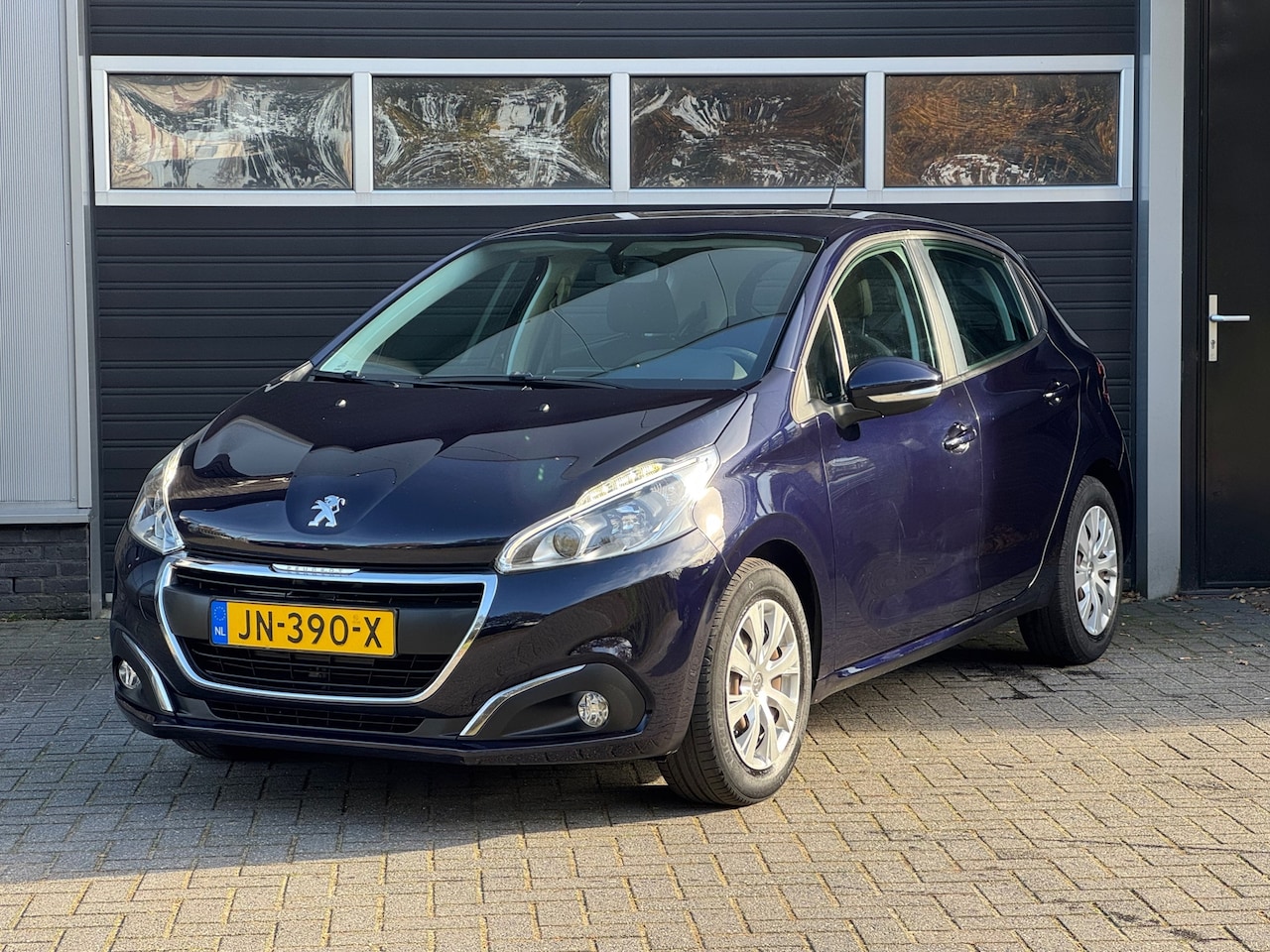Peugeot 208 - 1.2 PureTech Blue Lion Navi, Cruise, NAP - AutoWereld.nl