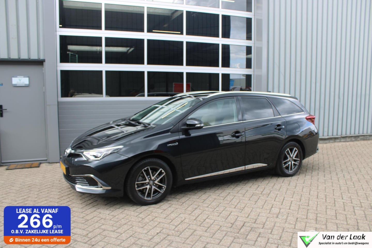 Toyota Auris Touring Sports - 1.8 Hybrid Lease pro | Beige Leer | Panoramadak | Full Led | Parkeersensoren. - AutoWereld.nl