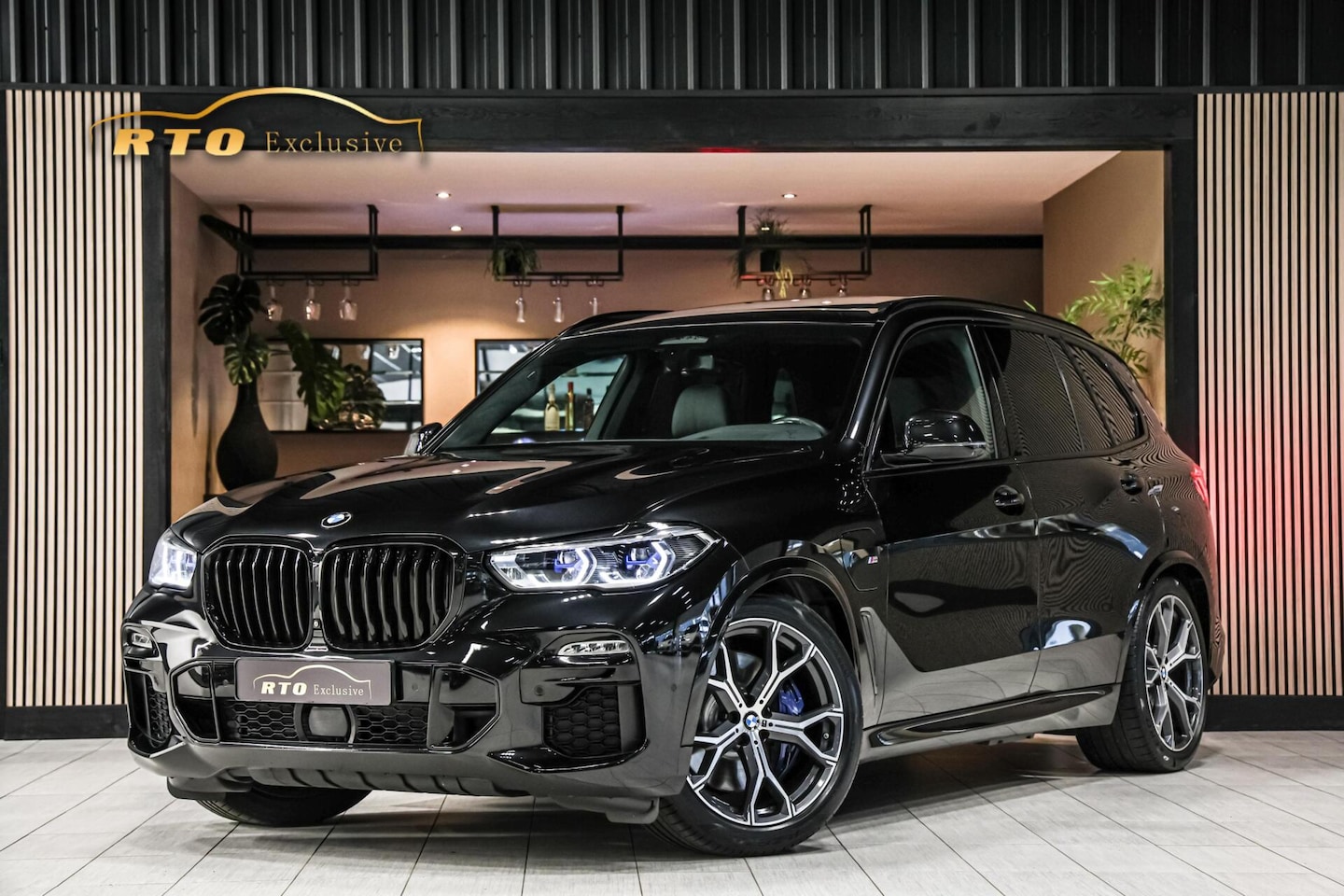 BMW X5 - xDrive45e High Executive|M-Sport|H&K|Pano|HUD|Shadow - AutoWereld.nl