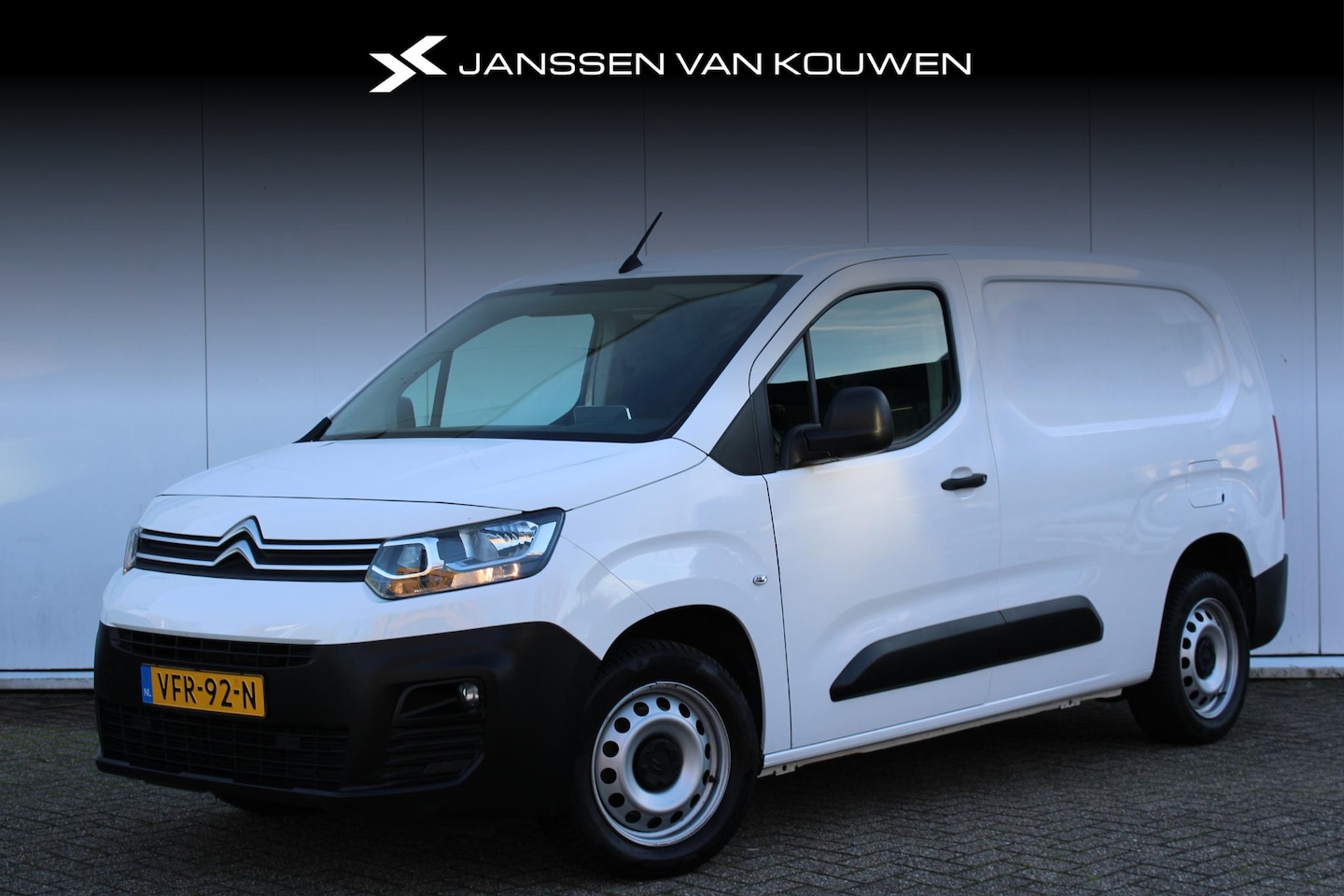 Citroën Berlingo - 1.5 BlueHDI Club L2 Trekhaak / Navigatie / Cruise-Control - AutoWereld.nl