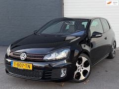 Volkswagen Golf - 2.0 GTI DSG/KETTINGVV/LEDER/STOELVERWARM/CRUISE