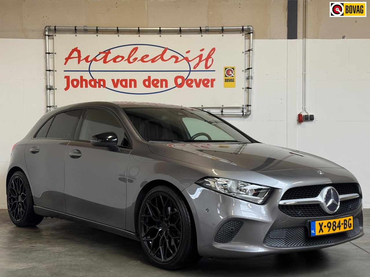 Mercedes-Benz A-klasse - 180 AMG|Camera|Stoelverwarming|Cruise|19" Wielen|Climate| - AutoWereld.nl
