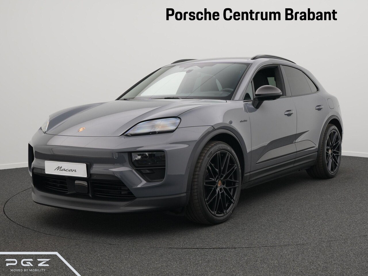 PORSCHE MACAN 4