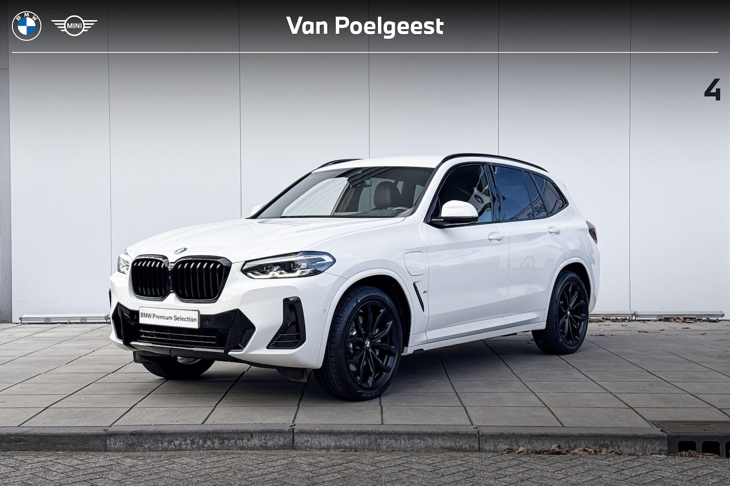 BMW X3 - xDrive30e M-Sport 20 Inch / Getinte Ramen Achter / Stuurwielrand Verwarming / Stoelverwarm - AutoWereld.nl