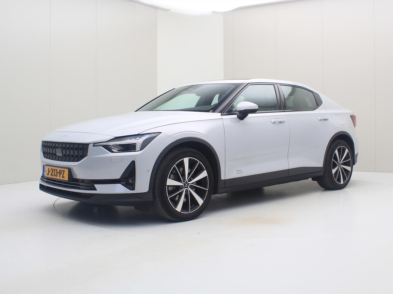 Polestar 2 - Long Range Dual Motor 408PK 78kWh [ 360CAM+PILOT PLUS+19INCH+CARPLAY+CAMERA+STOELVERWARMIN - AutoWereld.nl
