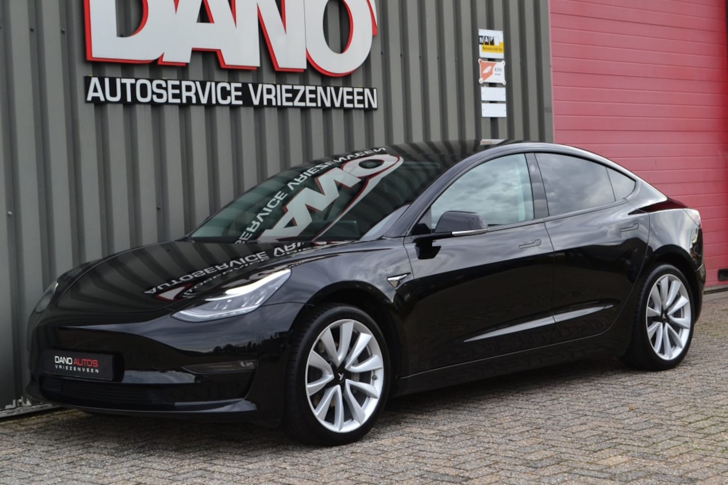 Tesla Model 3 - Stnd.RWD Plus 60 kWh Camera/19'' inch/Pano/Leer - AutoWereld.nl