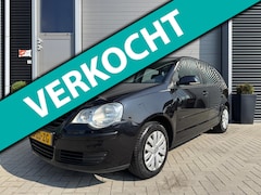 Volkswagen Polo - 1.4-16V Optive/Vol jaar APK bij aflevering/Airco/Trekhaak/