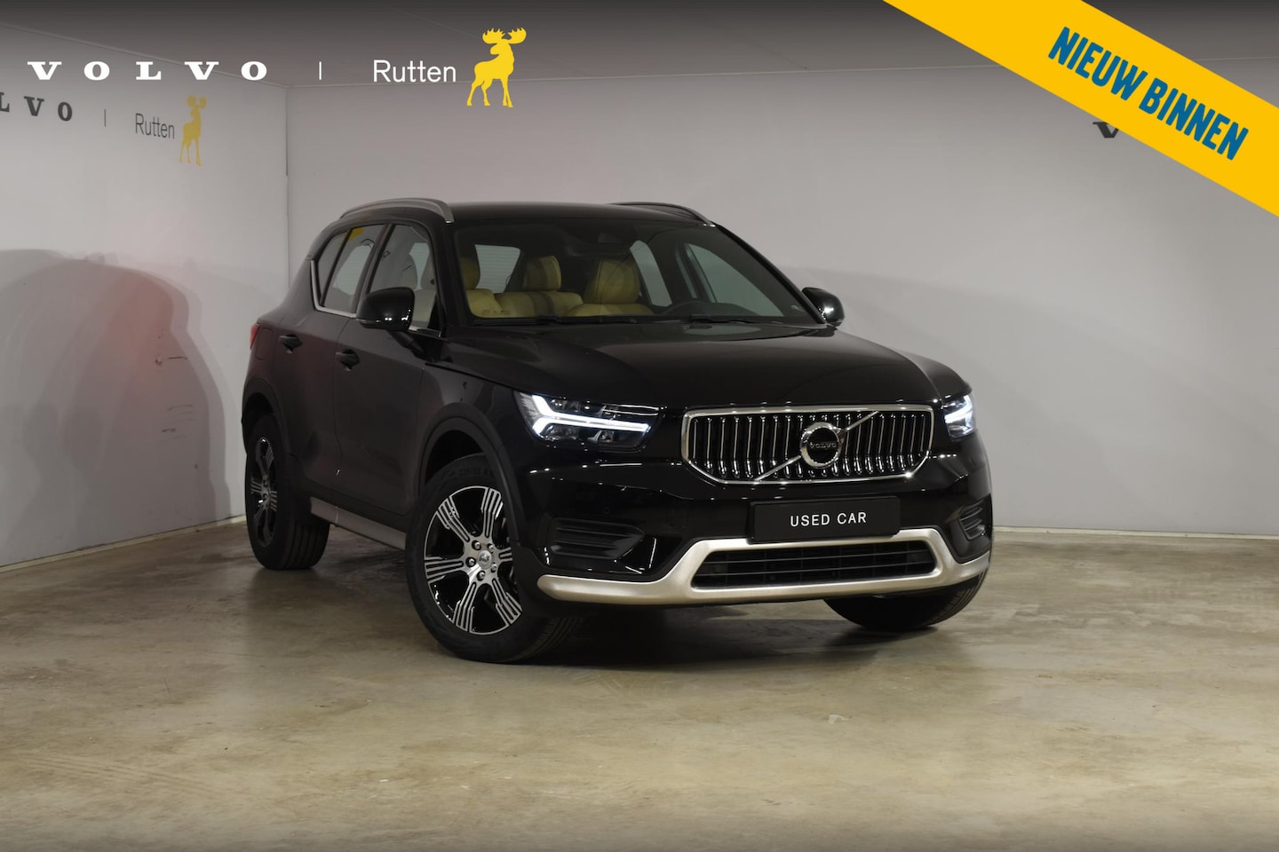 Volvo XC40 - T3 163PK Automaat Inscription / Navigatie / Adaptive Cruise control / Stoelverwarming / El - AutoWereld.nl