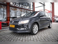 Volkswagen Polo - 1.2 TSI Highline | Automaat | Airco | Parkeer hulp | Stoelverwarming |