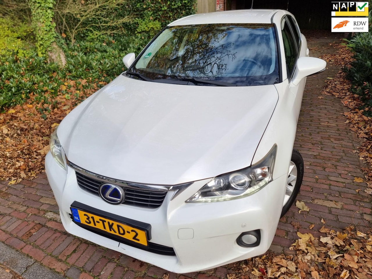 Lexus CT 200h - Business Line Navi/Camera/2e Eigenaar - AutoWereld.nl