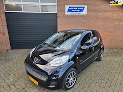 Peugeot 107 - 1.0-12V BLACK & SILVER / 2012