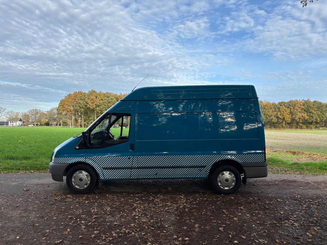 Ford Transit - 280M 2.2 TDCI Ambiente - AutoWereld.nl