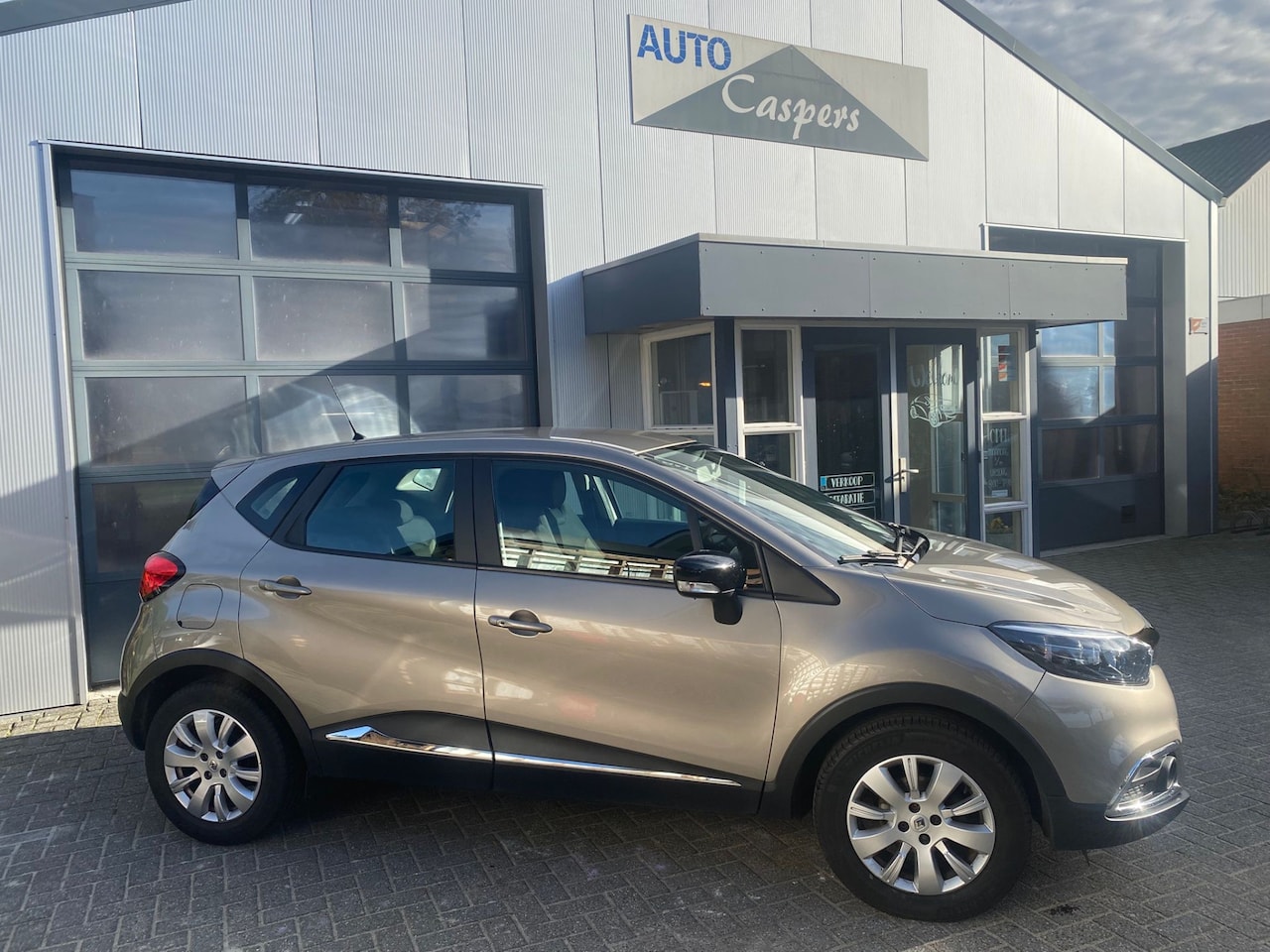 Renault Captur - 0.9 TCe Expression 0.9 TCe Expression - AutoWereld.nl