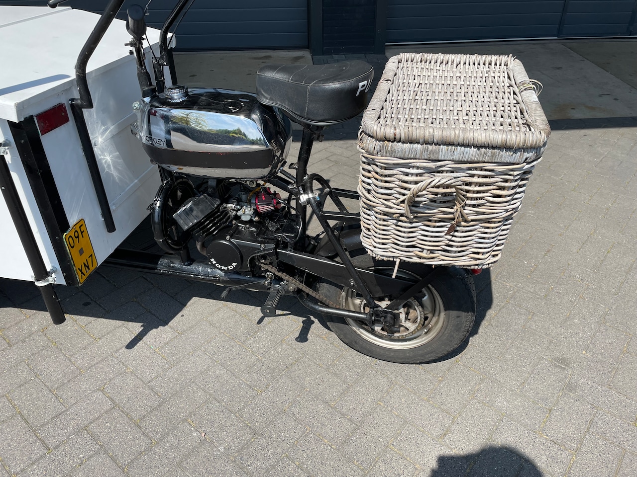 Piaggio Ape - Huisman IJSBROMMER