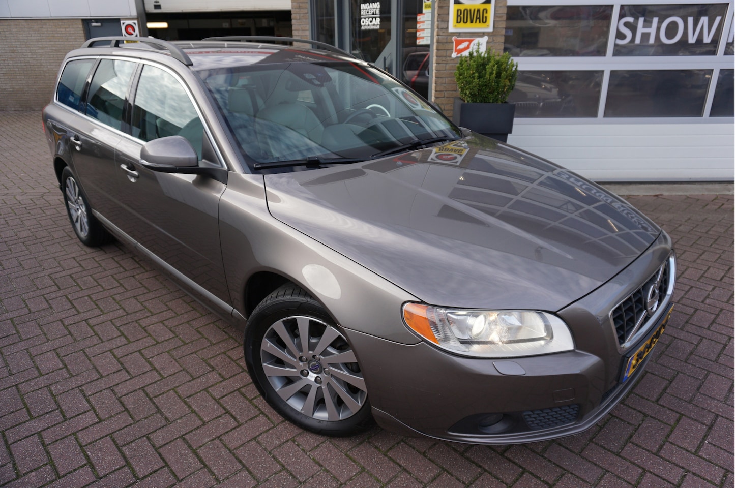 Volvo V70 - 2.0 D3 Limited Edition 2.0 D3 Limited Edition - AutoWereld.nl