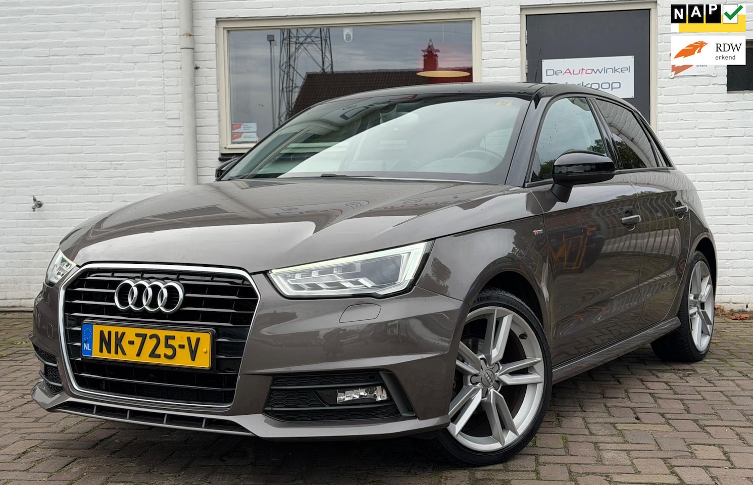 Audi A1 Sportback - 1.0 TFSI S-Line Pano PDC Cruise - AutoWereld.nl