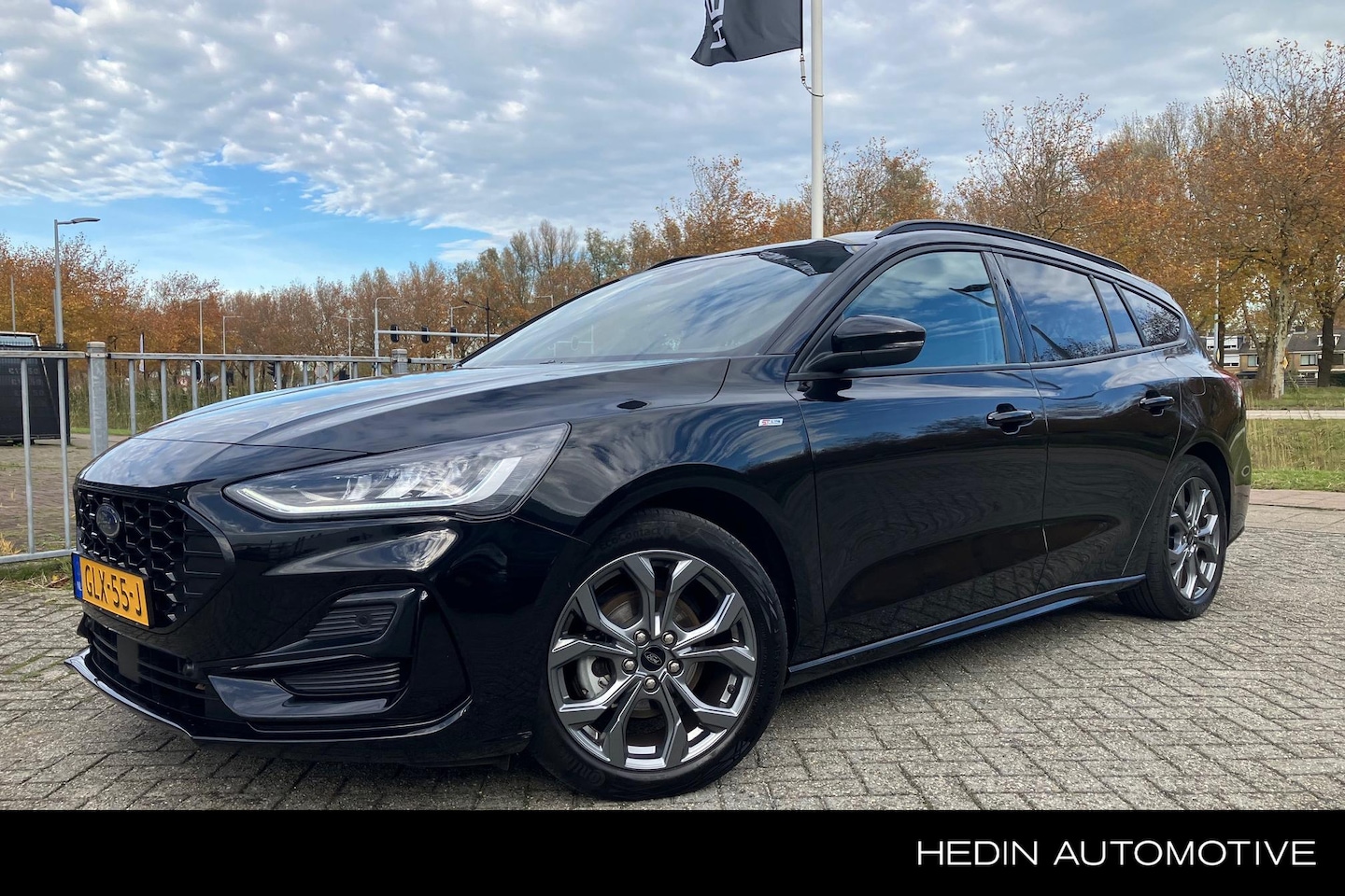 Ford Focus Wagon - 1.0 EcoBoost Hybrid ST Line 1.0 EcoBoost 125PK Hybrid ST Line - AutoWereld.nl
