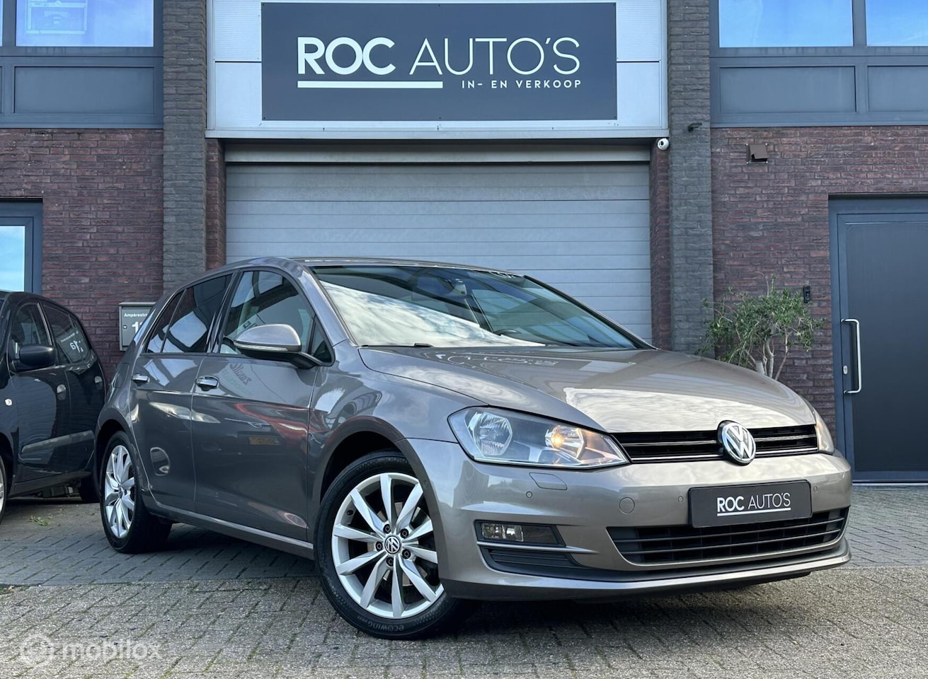Volkswagen Golf - 1.2 TSI Highline | Automaat | PDC | Trekh. - AutoWereld.nl