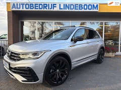 Volkswagen Tiguan - 1.4 TSI eHybrid R-Line Exclusive Black Pakket Trekhaak Pano Full optie