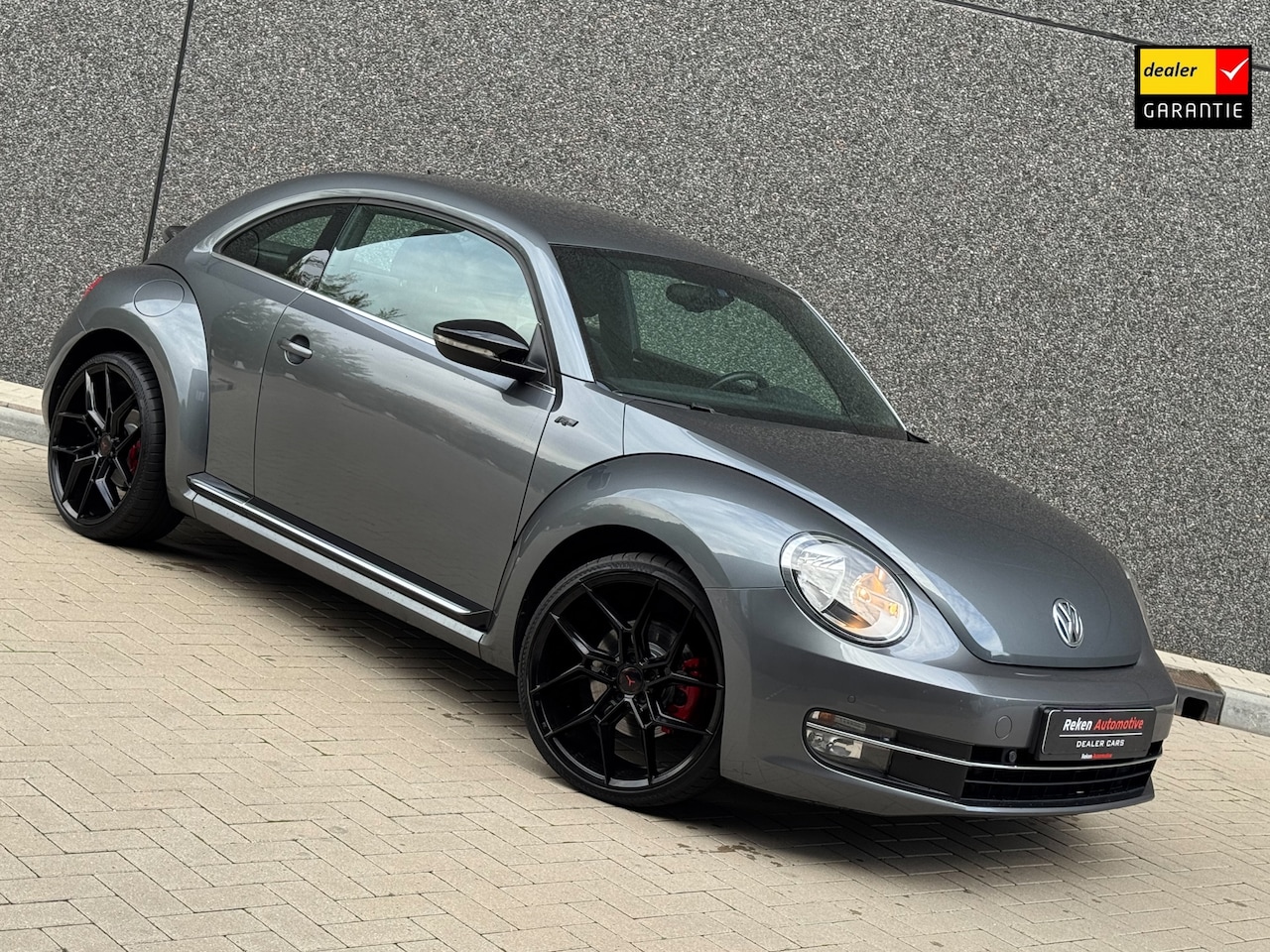 Volkswagen Beetle - 2.0 TSI R-line Dsg 200 PK 20 Inch Vossen - AutoWereld.nl