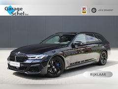 BMW 5-serie Touring - 530d M-Sport - Trekhaak - Pano - Laser - HUD - 360 Camera - Keyless - Sportstoelen - H&K