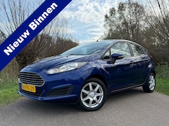 Ford Fiesta - 1.0 Style / Navi / Airco / 2e Eigenaar / 15" Velgen / USB/AUX / Nieuwe APK / Dealer onderh