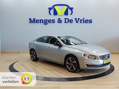 Volvo S60 - 2.0 D2 Momentum Business Airco ECC | Parkeer Sensoren | Cruise Control | Trekhaak | Naviga