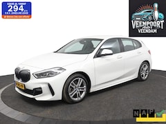 BMW 1-serie - 118i Sport Leder Airco Trekhaak Cruise M-Pakket