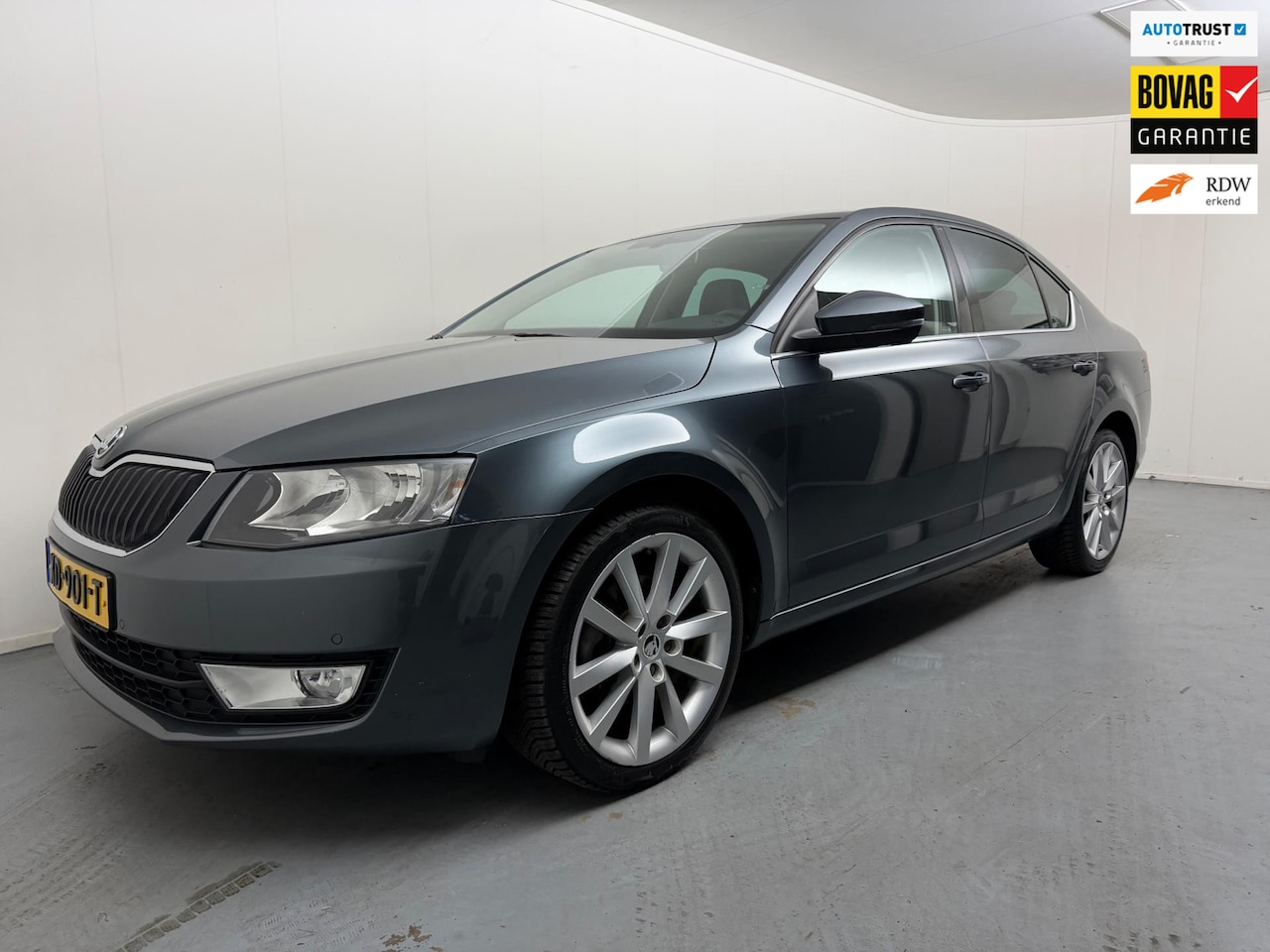 Skoda Octavia - 1.0 TSI Greentech Ambition Business # Clima # Navi # Stoelverwarming # Cruise # trekhaak - AutoWereld.nl