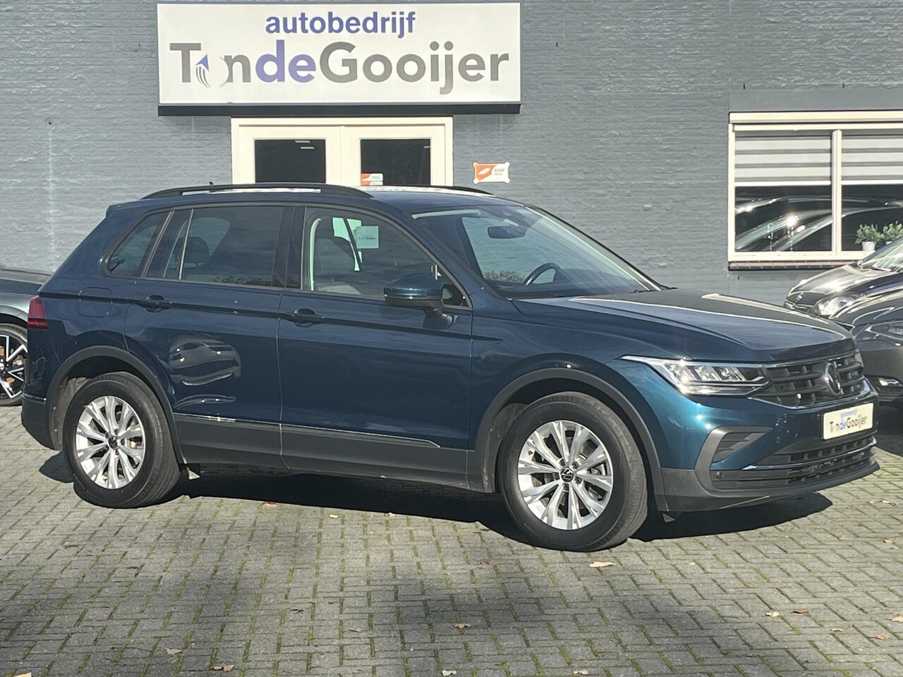 Volkswagen Tiguan - 1.5 TSi DSG Life Business | CAMERA | STOELVERW. | NW. MODEL | - AutoWereld.nl