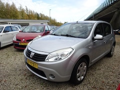 Dacia Sandero - 1.6 Lauréate Nieuwe distributieriem, Trekhaak