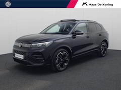 Volkswagen Tiguan - 1.5TSI/150PK R-Line Black Style DSG · Panoramadak · Trekhaak · 360°Camera + Parkeersensore
