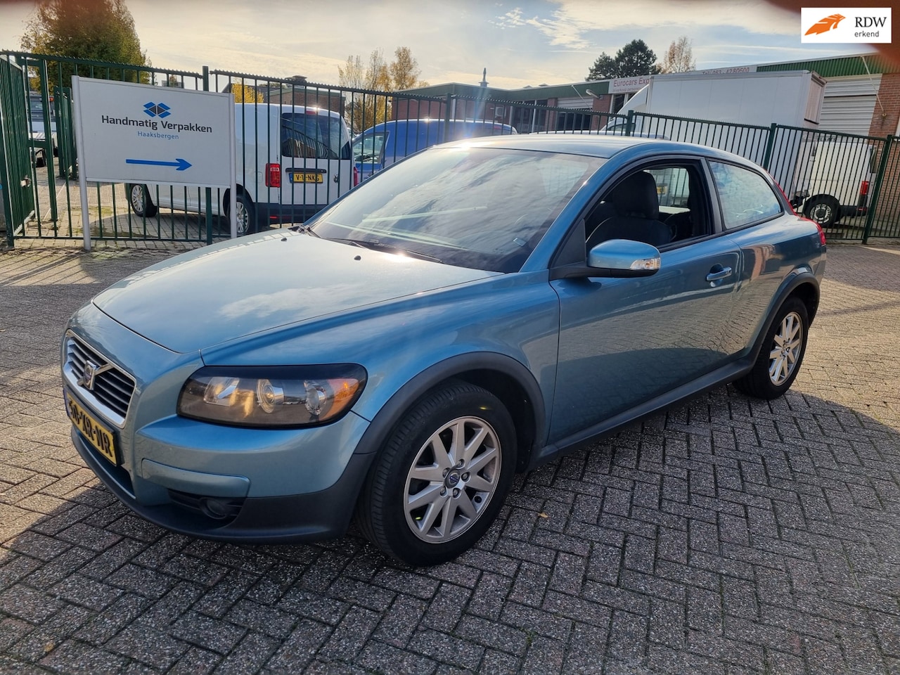 Volvo C30 - 1.8 Momentum tekst lezen!! - AutoWereld.nl