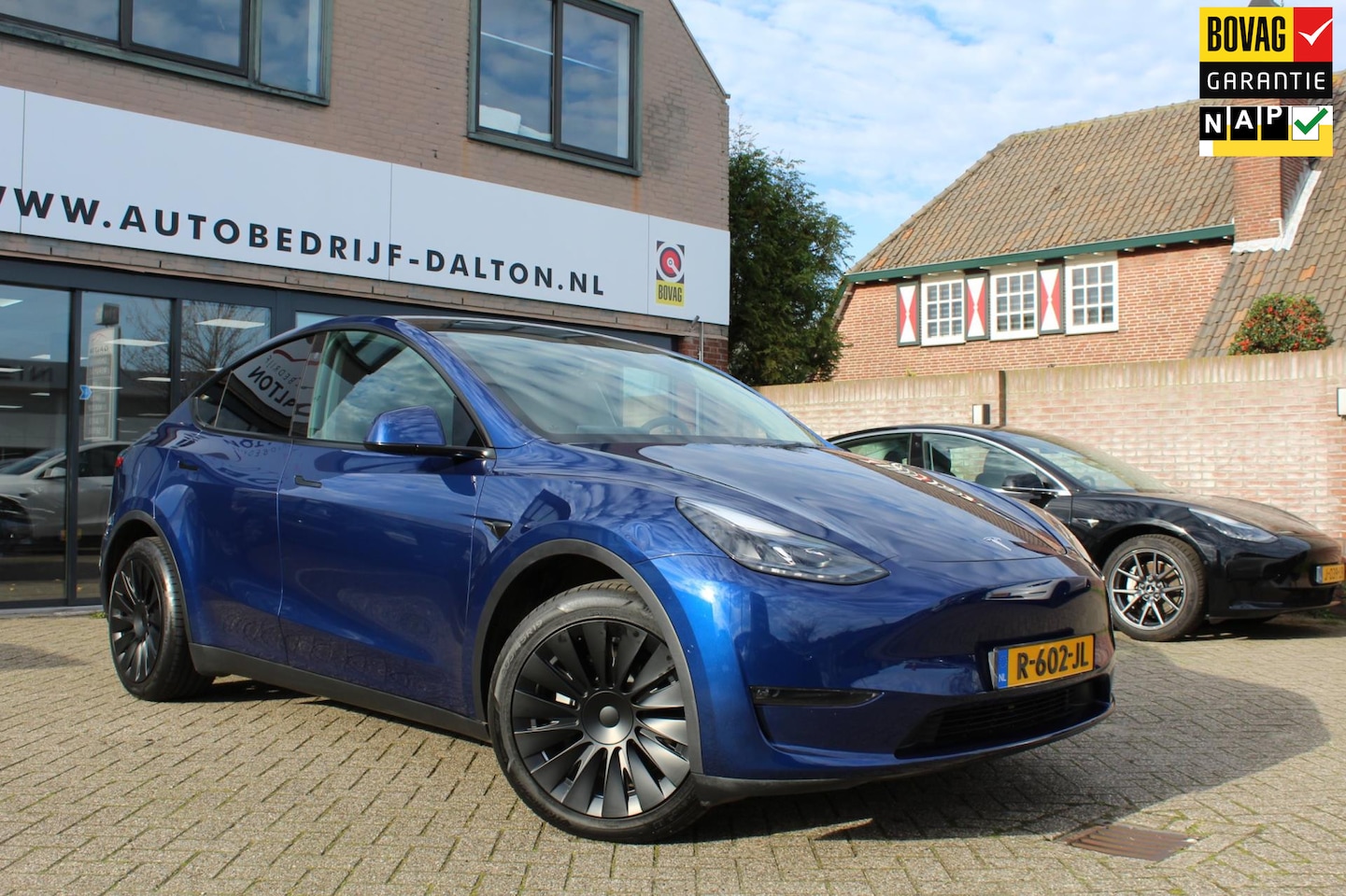 Tesla Model Y - Long Range AWD 75 kWh TREKHAAK NWE PR €68,000 !! FULL AUTOPILOT/ LEER / PANODAK / - AutoWereld.nl