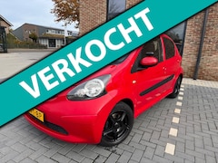Toyota Aygo - 1.0-12V + | Automaat | Airco | 5 Deurs
