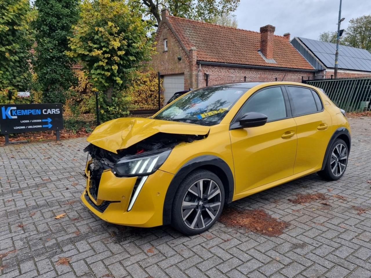 Peugeot 208 - 1.2 PureTech GT-Line Pano Led - AutoWereld.nl