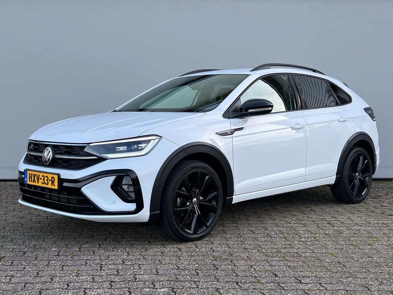 Volkswagen Taigo - 1.0 TSI | R-Line Edition | DSG | Camera | Navi | Nieuwstaat! - AutoWereld.nl