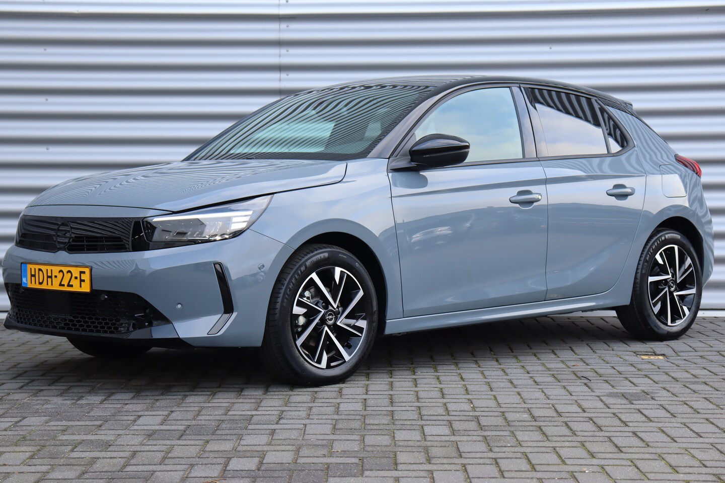 Opel Corsa - 1.2 75PK GS / NAVI / LEDER / CLIMA / LED / PDC / 16" LMV / CAMERA /  KEYLESS / 1E EIGENAAR - AutoWereld.nl