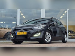 Hyundai i30 - 1.6 GDI Business Edition 2e Eigenaar PDC LED Clima Mooi