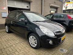 Hyundai i20 - 1.2i i-Motion 5 deurs airco