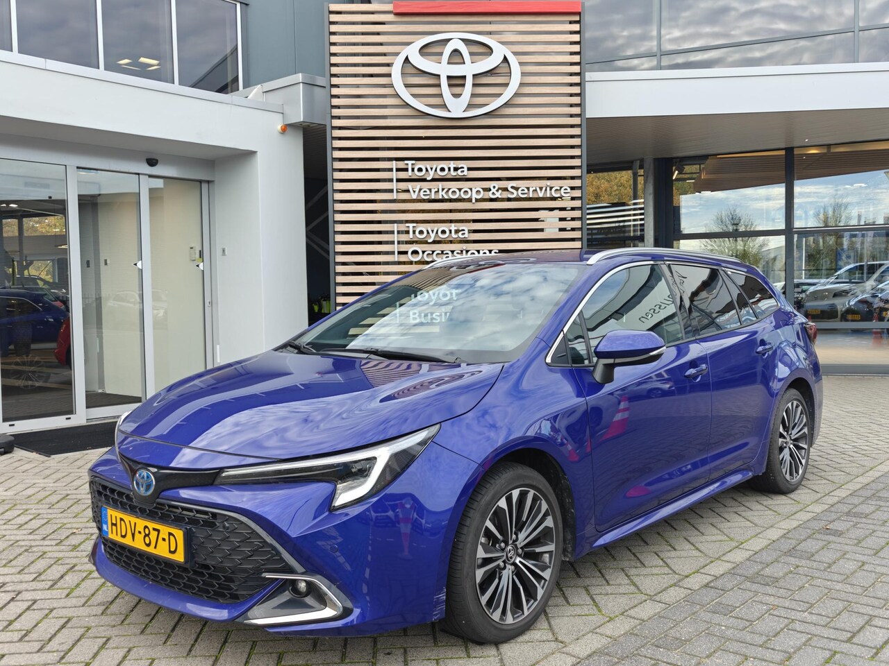 Toyota Corolla Touring Sports - Hybrid 140 Dynamic - AutoWereld.nl