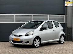 Toyota Aygo - 1.0-12V Access bj.2010 Airco|Apk. 11-2026|Nap