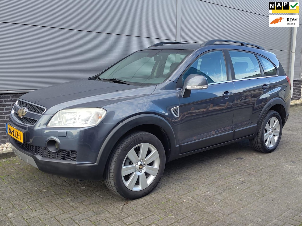 Chevrolet Captiva - 3.2i Executive Limited Edition - Youngtimer - 7-pers - NAP - APK tot 25-09-2026 - AutoWereld.nl