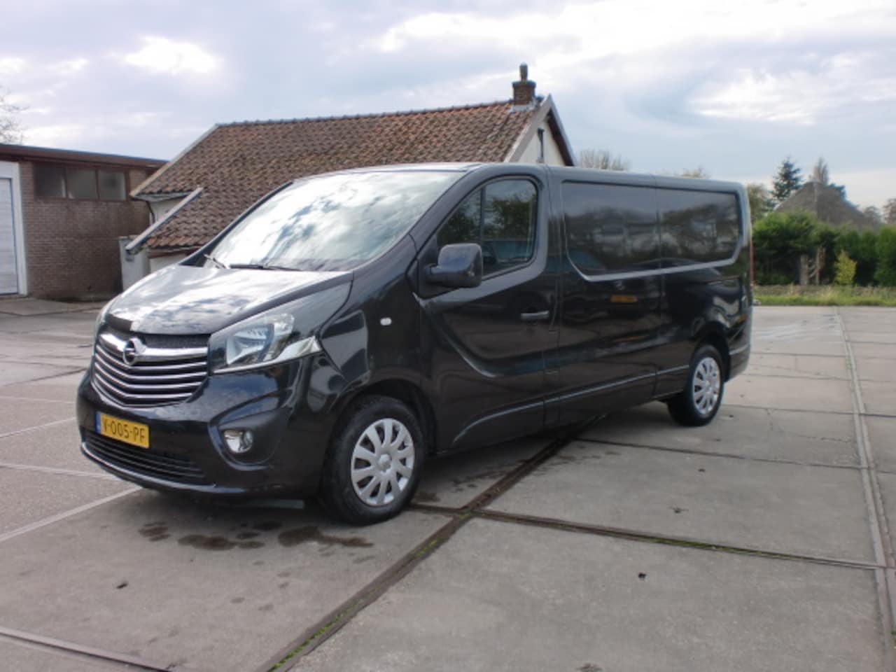 Opel Vivaro - GB 1.6 CDTi BiTurbo BJ2018 KM166 ZWART EU6 LEASE€ - AutoWereld.nl