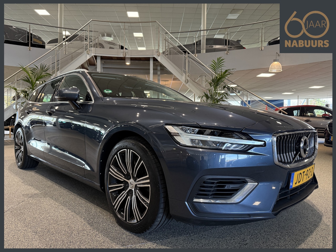 Volvo V60 - 2.0 T6 Recharge AWD Inscription 2.0 T6 Recharge AWD Inscription, Pilot Assist, Leder, Camera, H&K - AutoWereld.nl