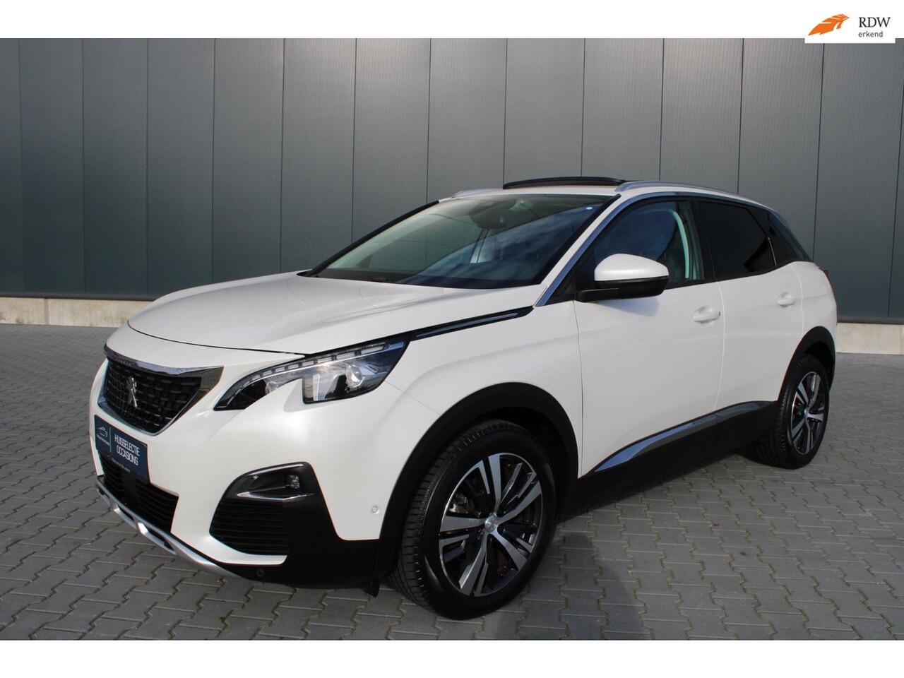 Peugeot 3008 - 1.2 GT-Line WIT METALLIC - AutoWereld.nl
