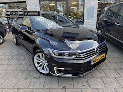 Volkswagen Passat Variant - 1.4 TSI GTE Highline Pano Cam Leer Dynaudio